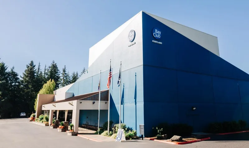 front entrance bay club portland lake oswego gym membership