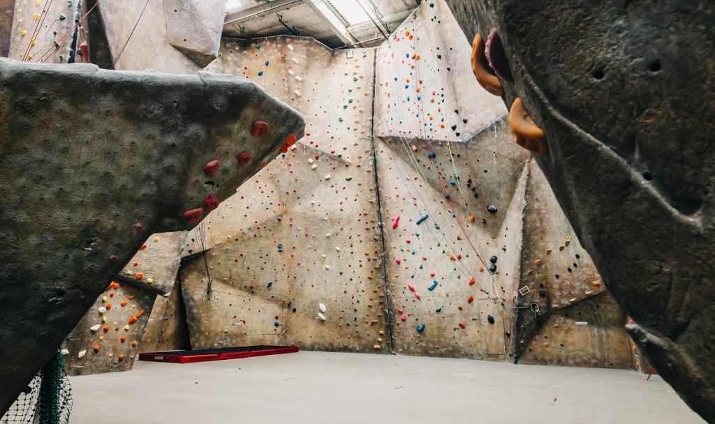 Ascent Climbing Wall at Bay Club Portland Ascent Climbing Wall at Bay Club Portland