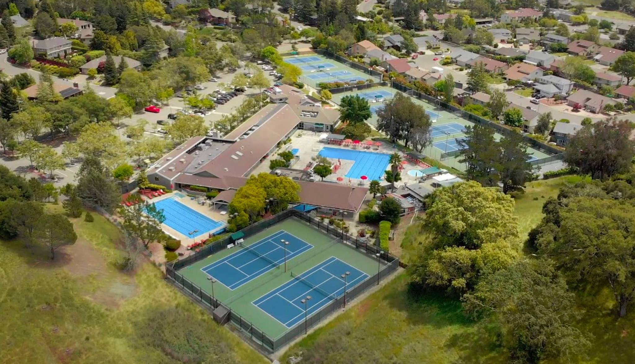 BAY CLUB ACQUIRES KEY SPORTS RESORT IN MARIN COUNTY CONTINUING THEIR ONGOING BAY AREA GROWTH STRATEGY
